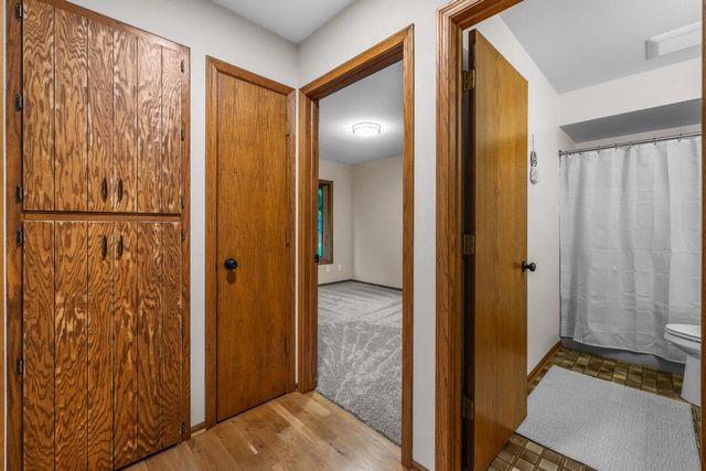 5589 Kengary COURT, Slinger, WI 53086