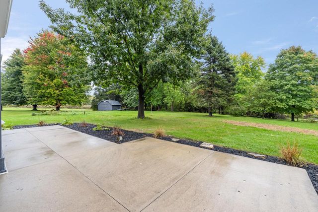 5589 Kengary COURT, Slinger, WI 53086