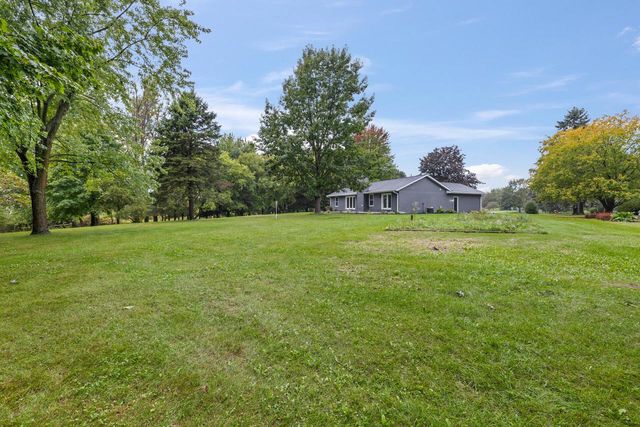 5589 Kengary COURT, Slinger, WI 53086