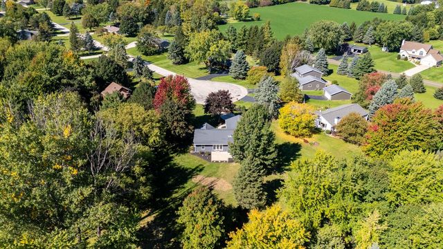 5589 Kengary COURT, Slinger, WI 53086