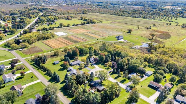 5589 Kengary COURT, Slinger, WI 53086