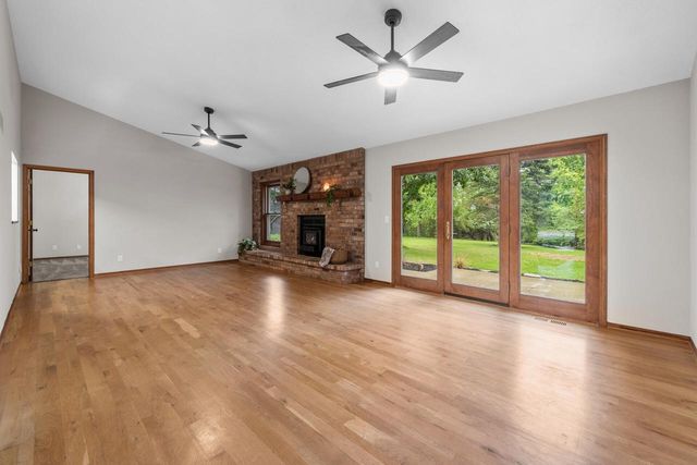 5589 Kengary COURT, Slinger, WI 53086