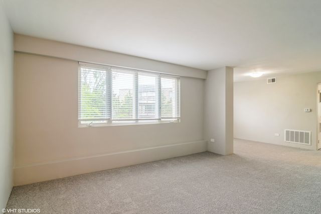 941 N Northwest Highway 2B, Park Ridge, IL 60068