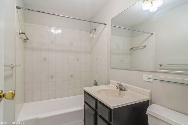 941 N Northwest Highway 2B, Park Ridge, IL 60068