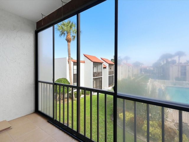 3269 BENEVA ROAD 203, Sarasota, FL 34232