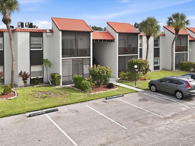 3269 BENEVA ROAD 203, Sarasota, FL 34232