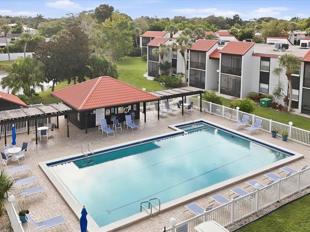 3269 BENEVA ROAD 203, Sarasota, FL 34232
