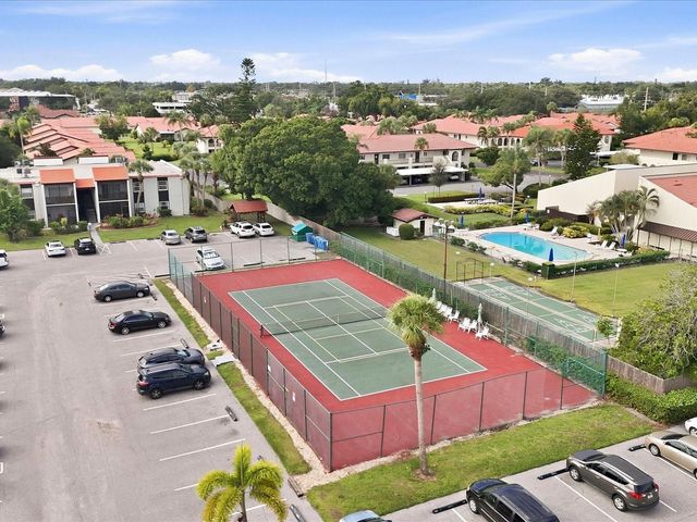 3269 BENEVA ROAD 203, Sarasota, FL 34232