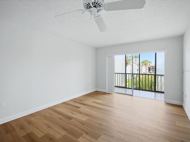 3269 BENEVA ROAD 203, Sarasota, FL 34232