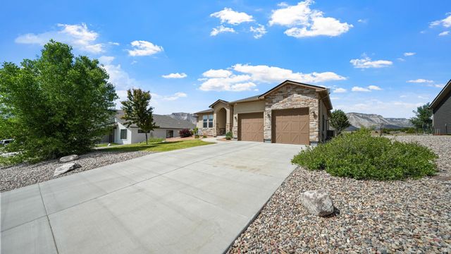 223 Eagle Ridge Drive, Parachute, CO 81635