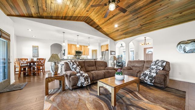 223 Eagle Ridge Drive, Parachute, CO 81635