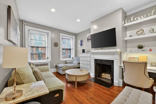 45 Garden St 3, Boston, MA 02114
