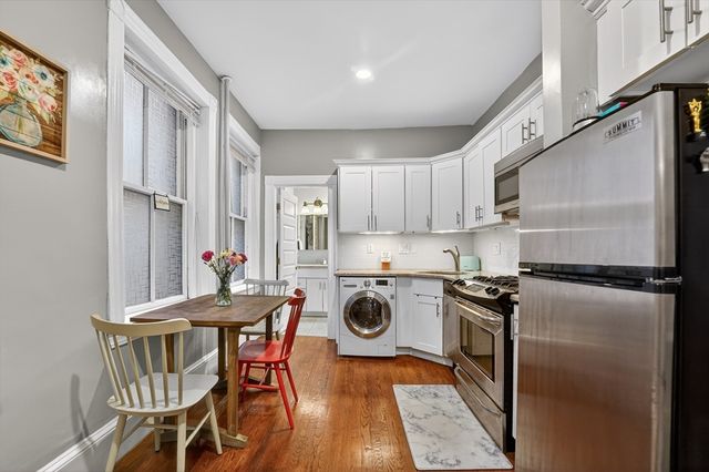 45 Garden St 3, Boston, MA 02114