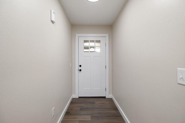 2469 W Brook Ridge Street, Springfield, MO 65803