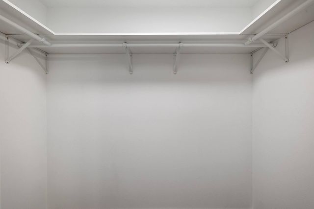 2469 W Brook Ridge Street, Springfield, MO 65803