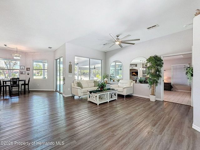 18354 Monteverde Drive, Shady Hills, FL 34610