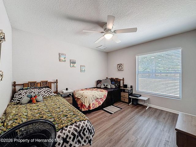 18354 Monteverde Drive, Shady Hills, FL 34610