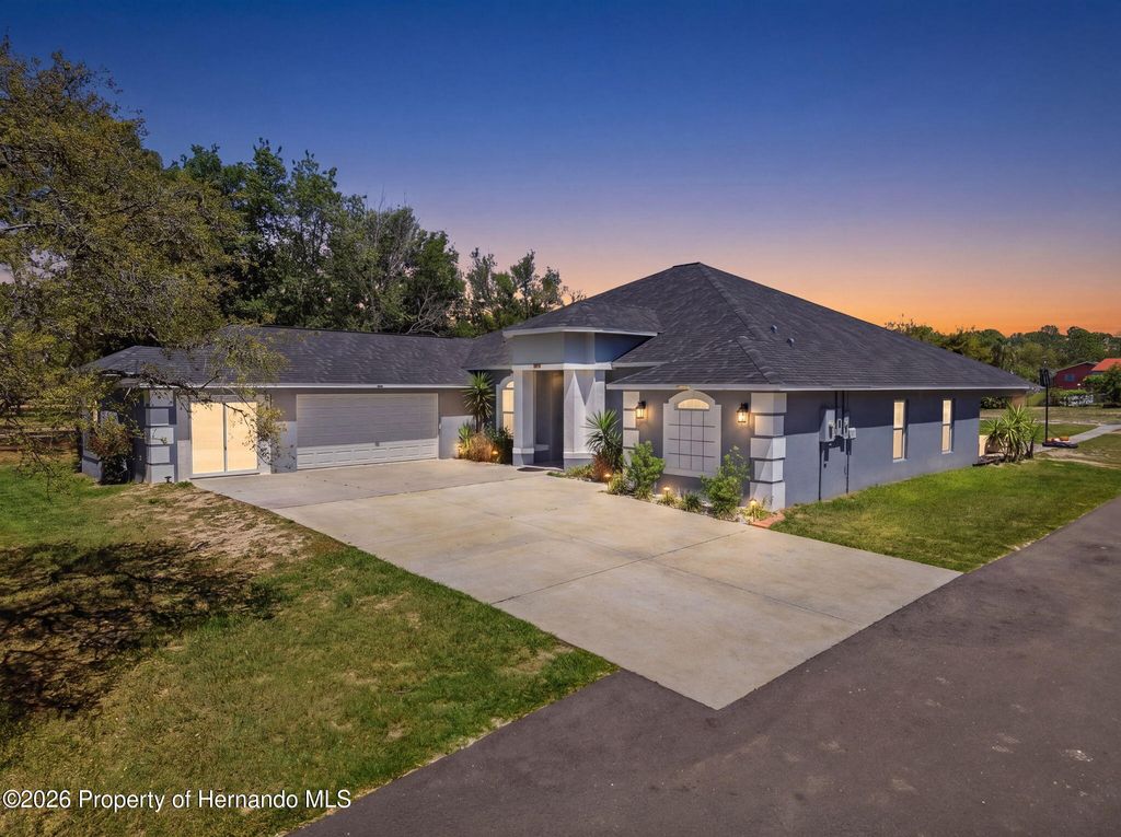 18354 Monteverde Drive, Shady Hills, FL 34610