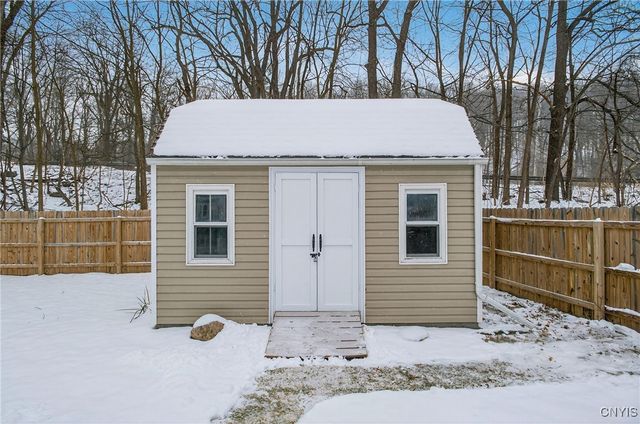 6 Bilmar Circle, Camillus, NY 13031