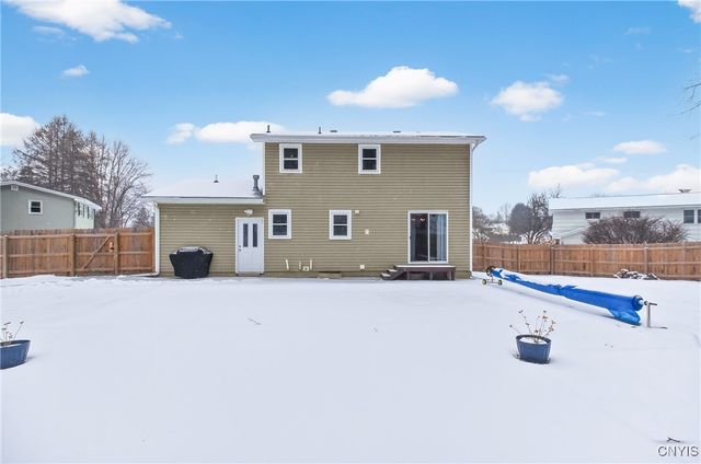 6 Bilmar Circle, Camillus, NY 13031