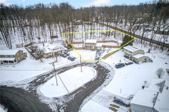 6 Bilmar Circle, Camillus, NY 13031