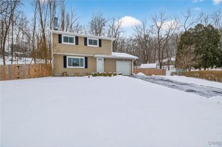 6 Bilmar Circle, Camillus, NY 13031