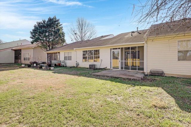 6721 Hickory Trace Circle, Chattanooga, TN 37421