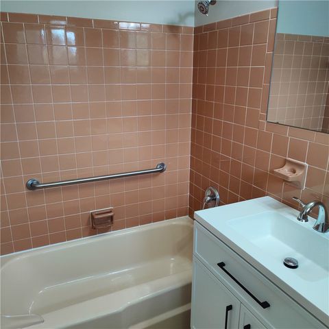 1016 Deer Creek Circle, West Carrollton, OH 45449