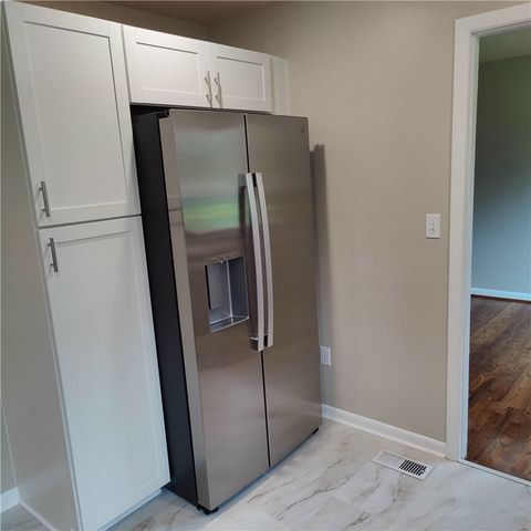 1016 Deer Creek Circle, West Carrollton, OH 45449