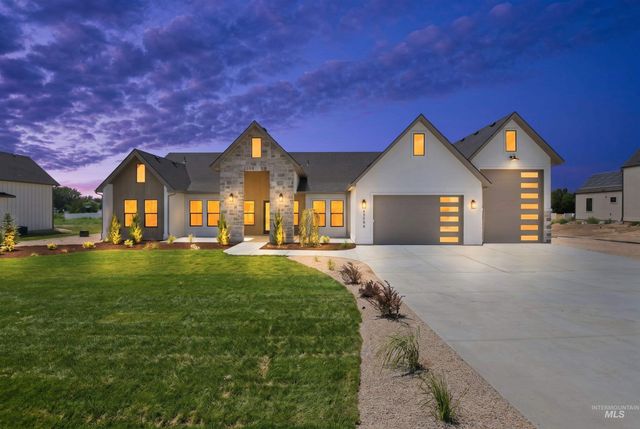 24789 Ardmore Ct, Caldwell, ID 83607
