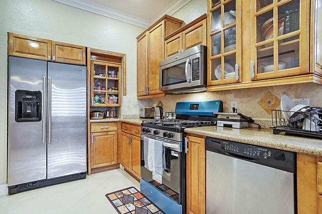 6401 SW 195th Avenue, Fort Lauderdale, FL 33332