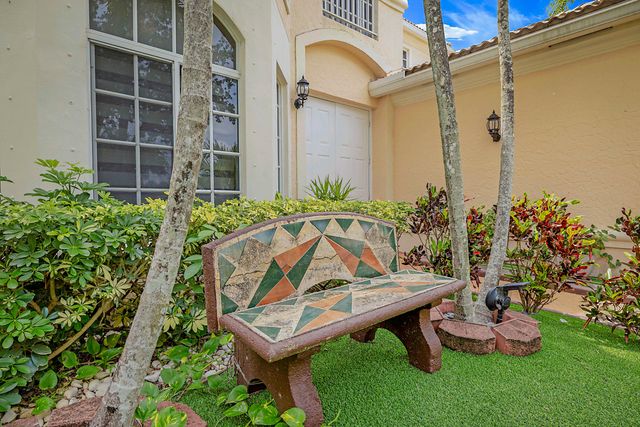6401 SW 195th Avenue, Fort Lauderdale, FL 33332