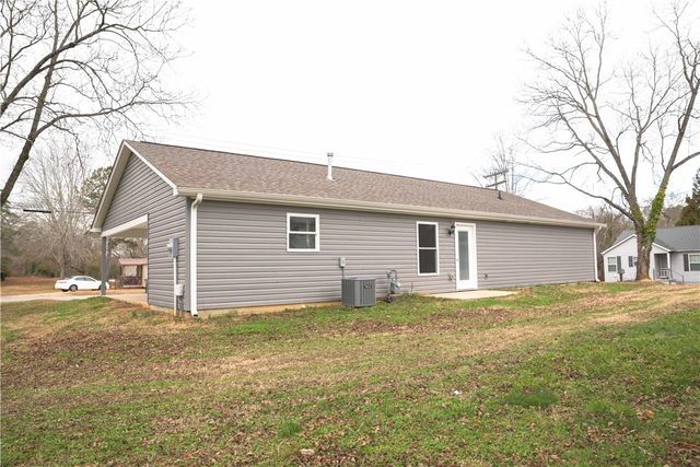 106 Simpson Street, Westminster, SC 29693