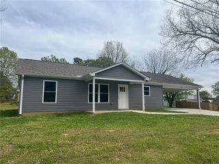 106 Simpson Street, Westminster, SC 29693