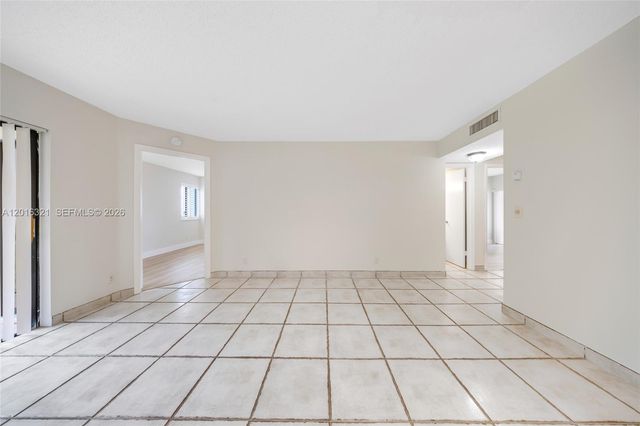 5521 Courtyard Dr 5521, Margate, FL 33063