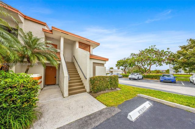 5521 Courtyard Dr 5521, Margate, FL 33063