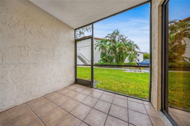 5521 Courtyard Dr 5521, Margate, FL 33063