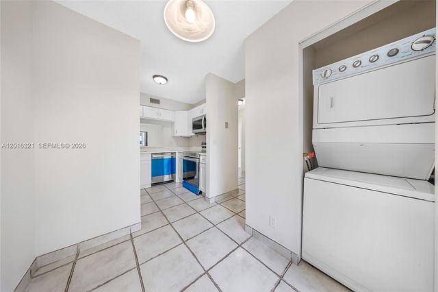 5521 Courtyard Dr 5521, Margate, FL 33063