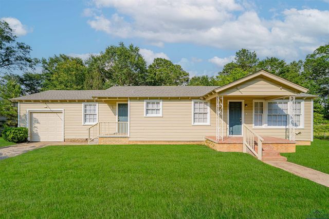 206 Empire St, Gladewater, TX 75647