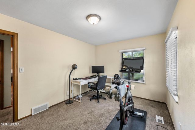 4837 Luann Avenue, Toledo, OH 43623