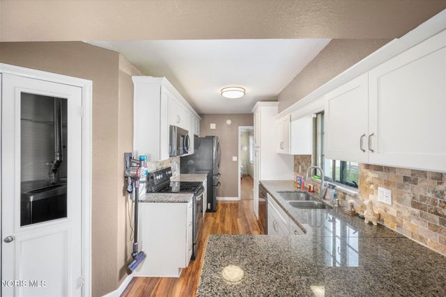 4837 Luann Avenue, Toledo, OH 43623