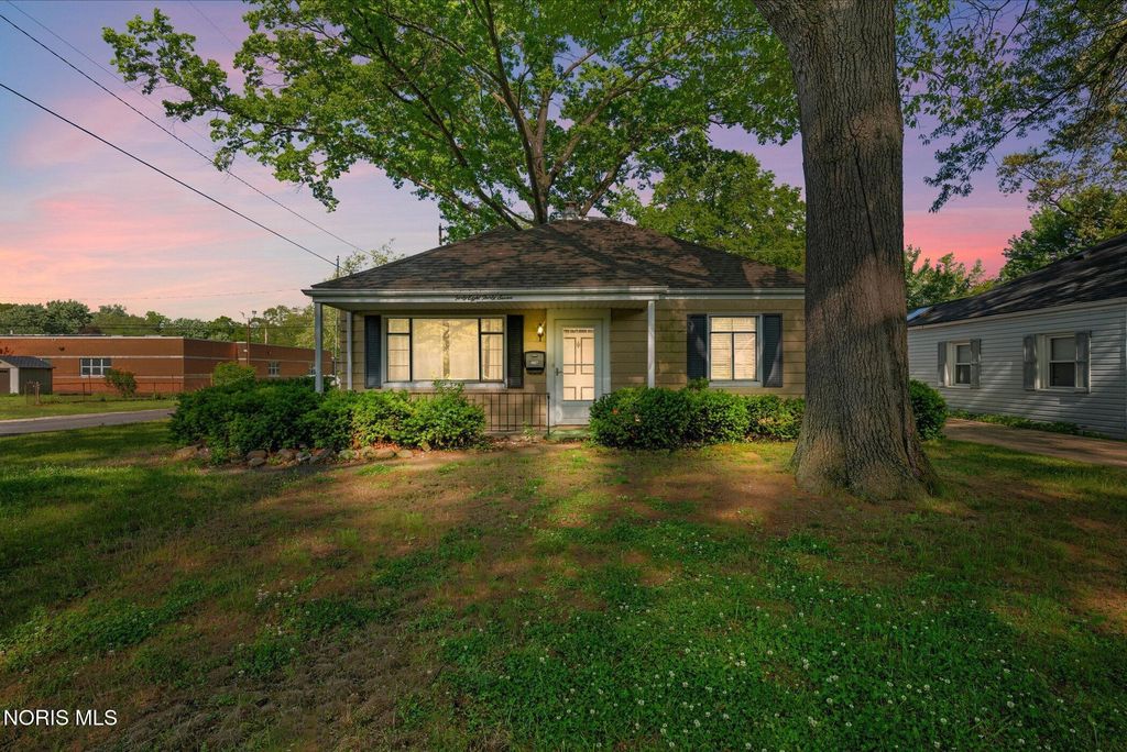 4837 Luann Avenue, Toledo, OH 43623