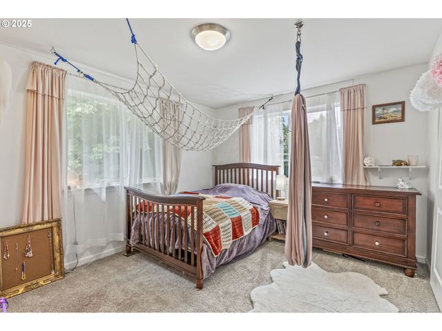 26 MARINA Dr, Cathlamet, WA 98612