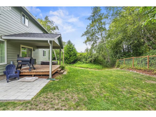 26 MARINA Dr, Cathlamet, WA 98612