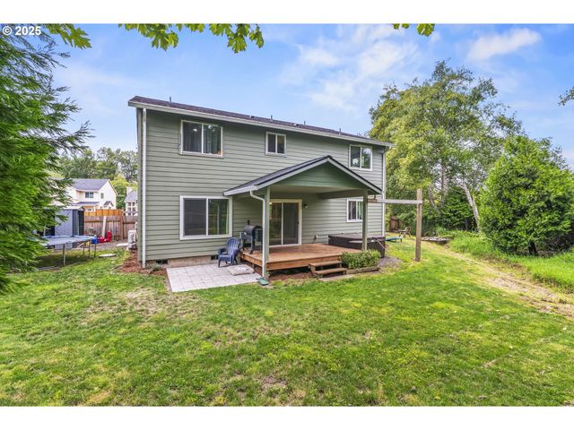 26 MARINA Dr, Cathlamet, WA 98612