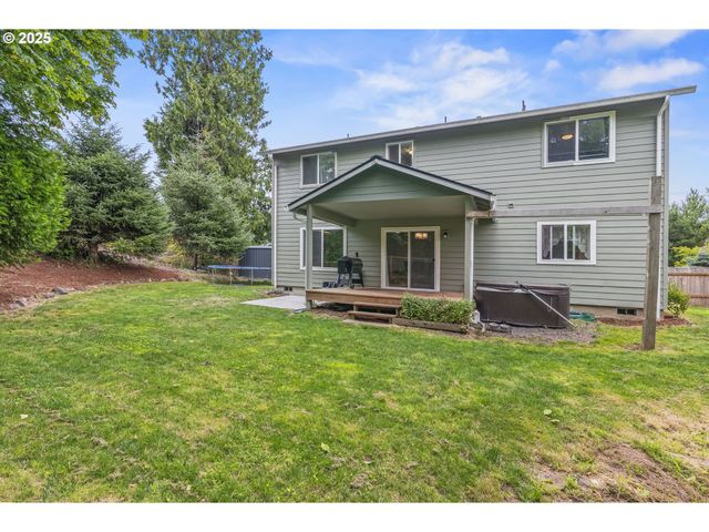 26 MARINA Dr, Cathlamet, WA 98612