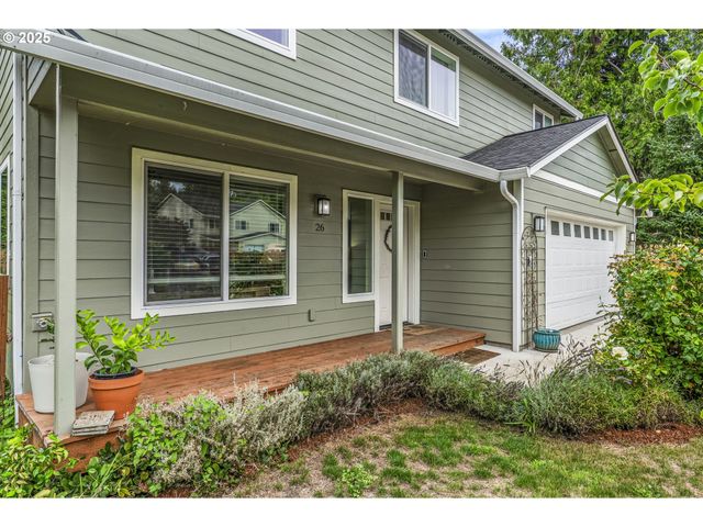 26 MARINA Dr, Cathlamet, WA 98612