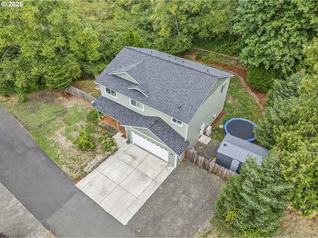 26 MARINA Dr, Cathlamet, WA 98612