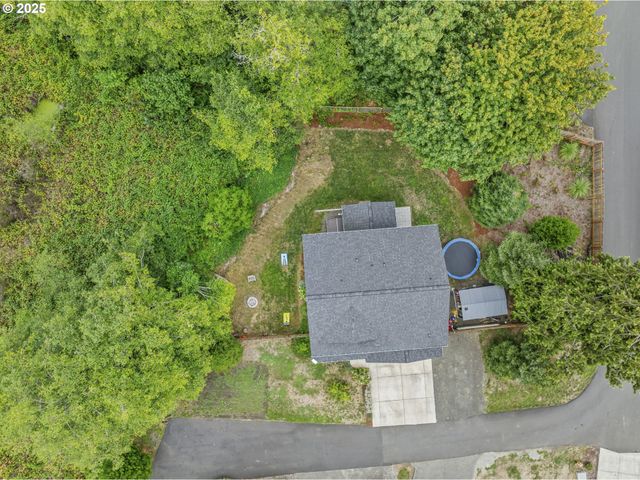 26 MARINA Dr, Cathlamet, WA 98612