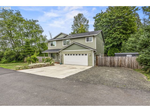26 MARINA Dr, Cathlamet, WA 98612